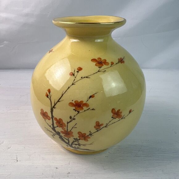 Vintage Hyalyn USA #834 Gold Trimmed Japanese Cherry Blossom Round Pottery Vase - Picture 1 of 9